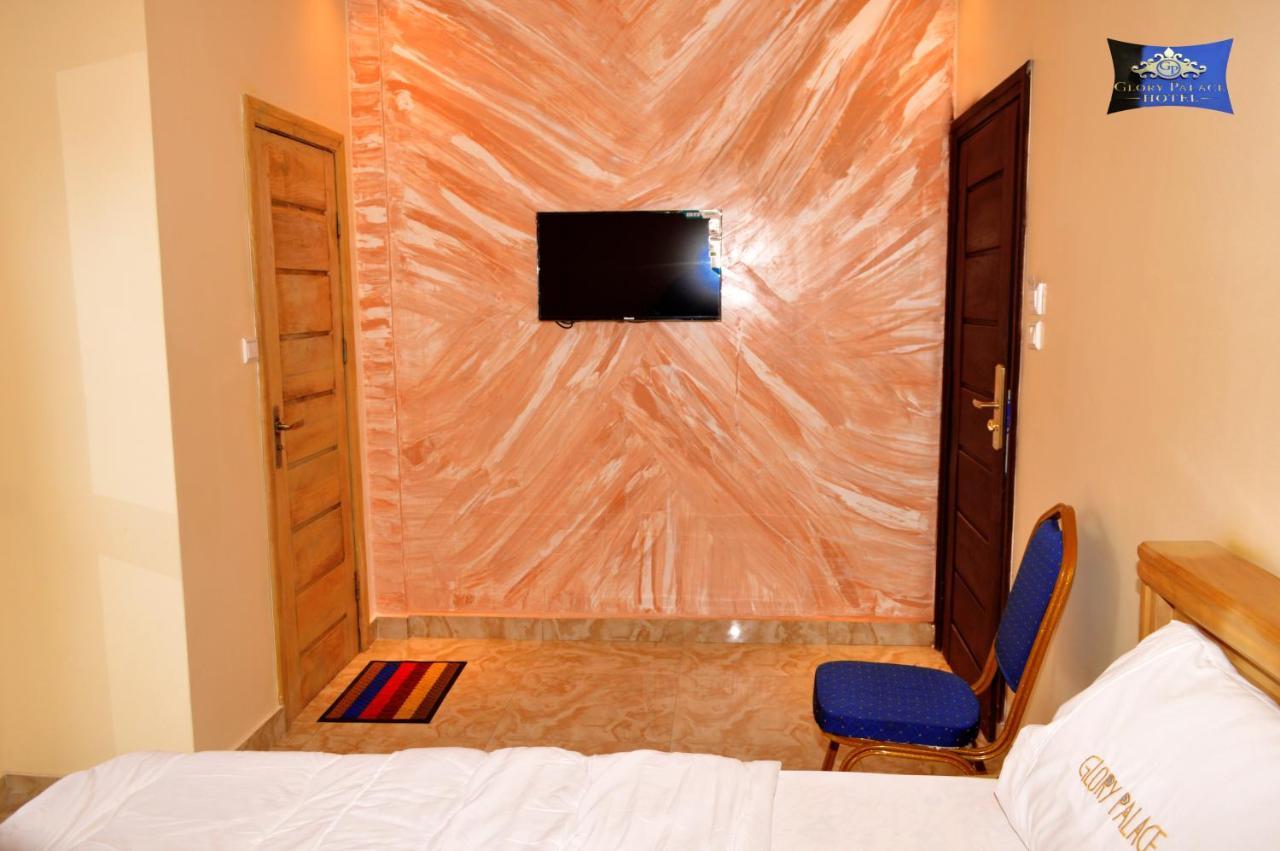 Glory Palace Hotel Cotonou Exterior photo